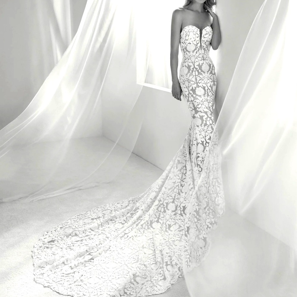 PRONOVIAS WEDDING DRESS - RUNIS - ATELIER COLLECTION